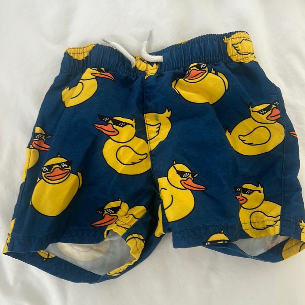 Rubber duck swim trunks, size 3